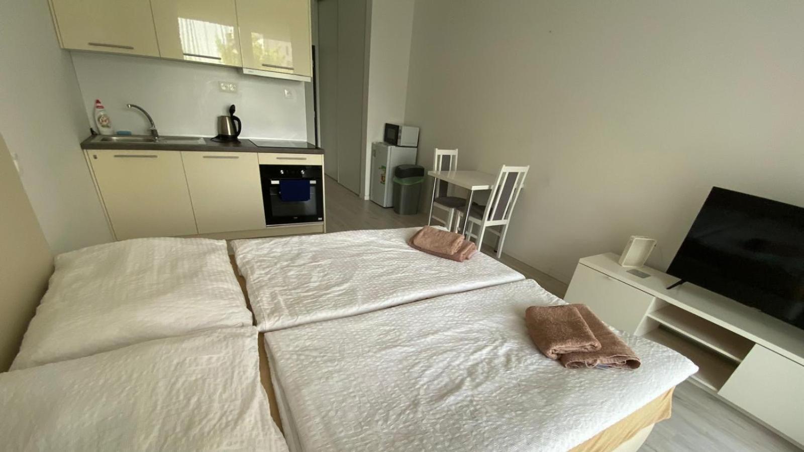 1 With Terrace, Slnecnice, 18b Apartament Bratysława