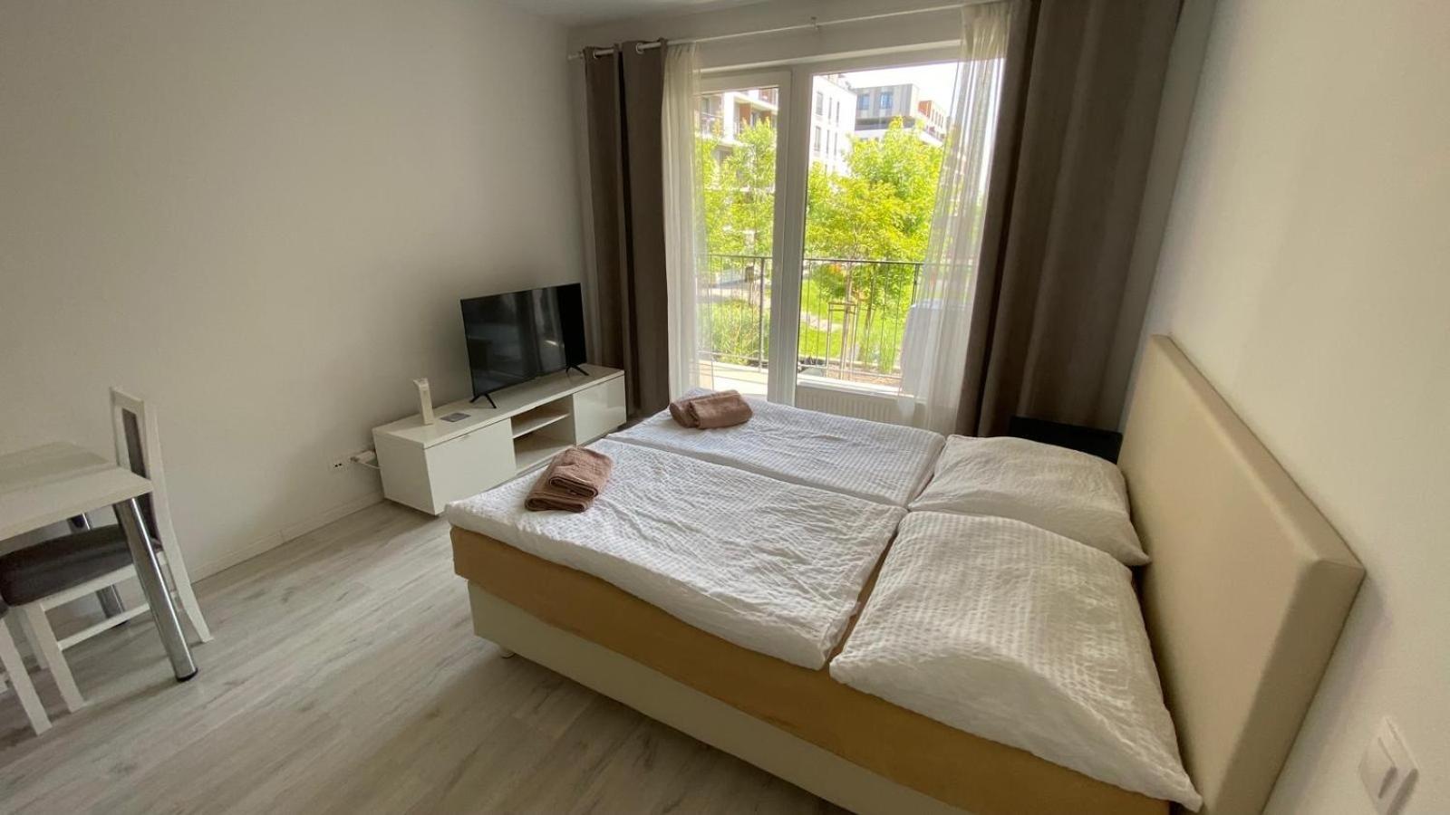 1 With Terrace, Slnecnice, 18b